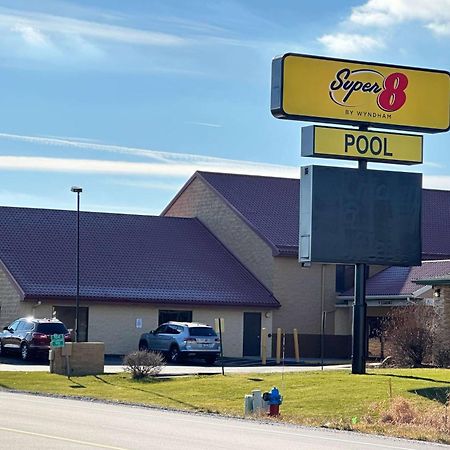 Super 8 By Wyndham Sturtevant Racine Dış mekan fotoğraf